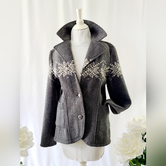 du monde Jackets & Blazers - Upcountry by DU MONDE Charcoal Snowflake Jacket